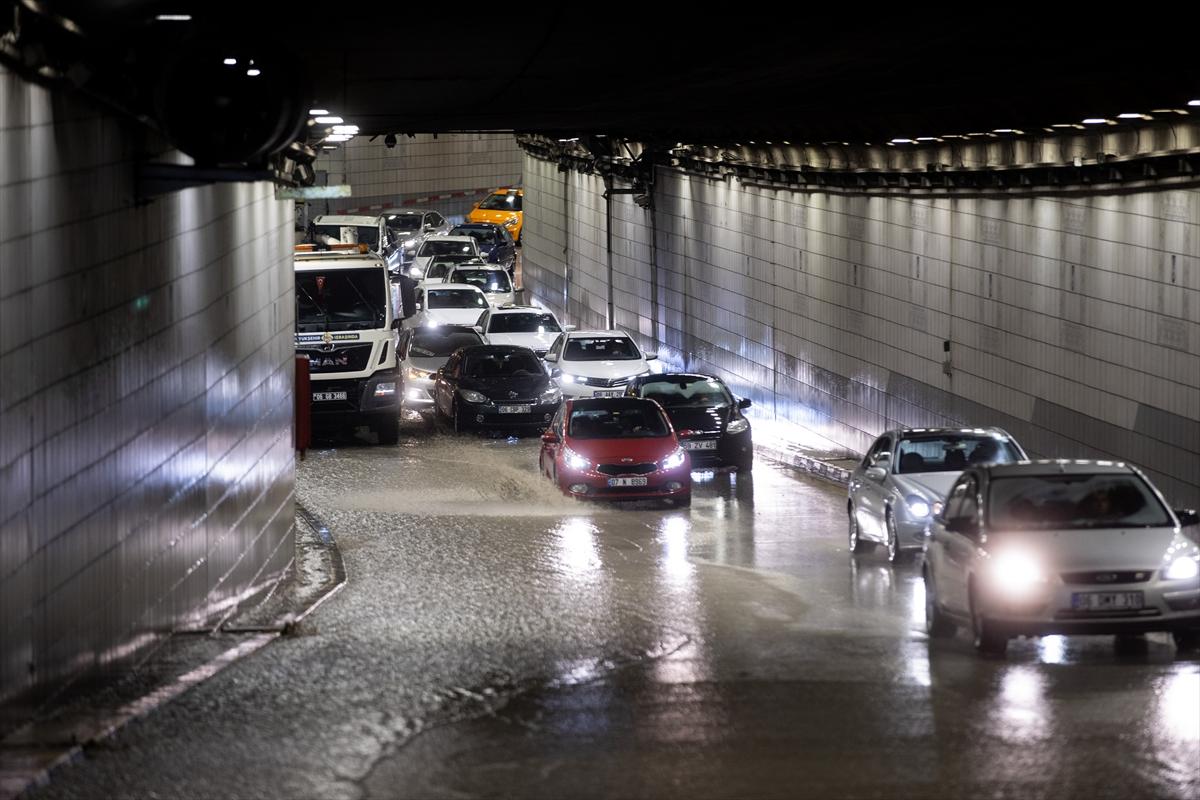 Başkent Ankara'dan sel kareleri