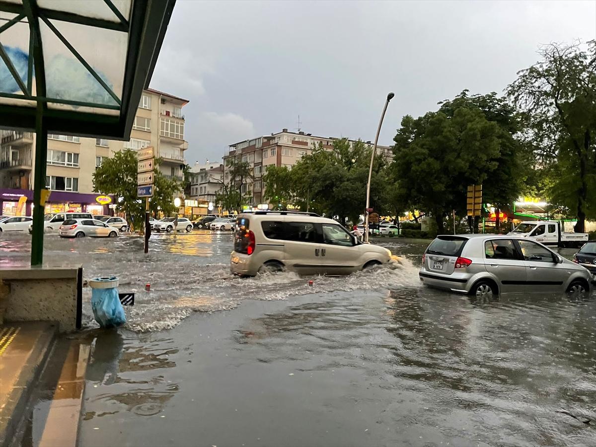 Başkent Ankara'dan sel kareleri