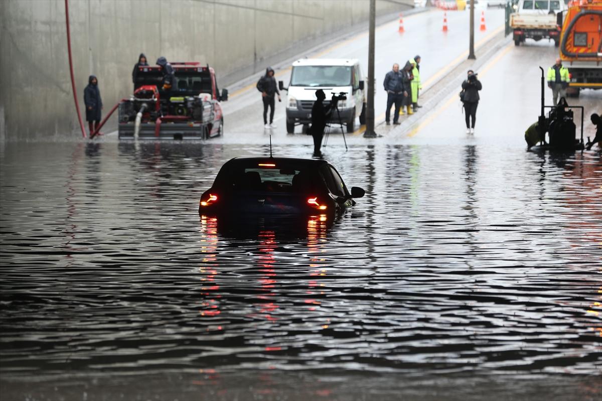 Başkent Ankara'dan sel kareleri