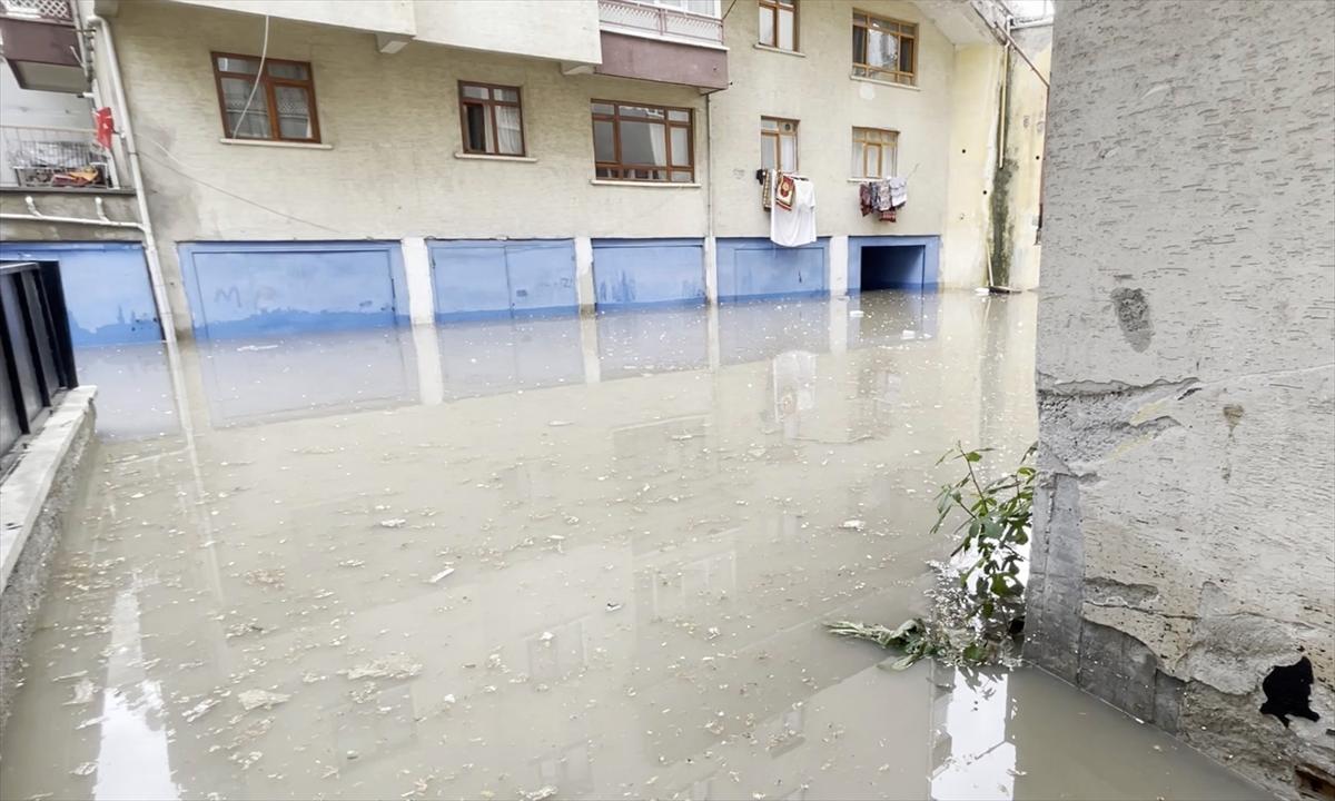 Başkent Ankara'dan sel kareleri
