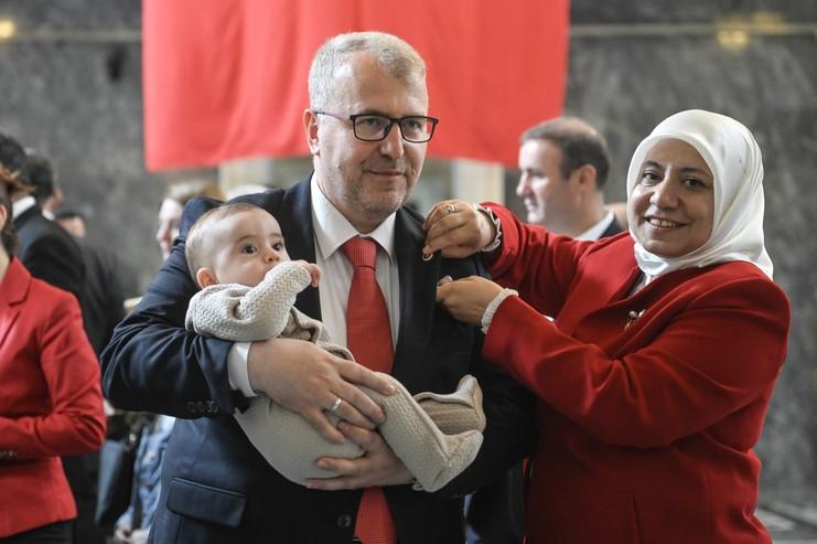 TBMM'de kayıt yaptıran yeni vekillerden renkli kareler