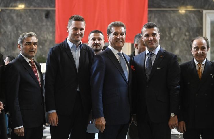 TBMM'de kayıt yaptıran yeni vekillerden renkli kareler