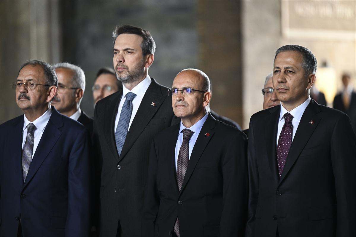 Türkiye Yüzyılı başladı! Cumhurbaşkanlığı Kabinesi Ata'nın huzurunda