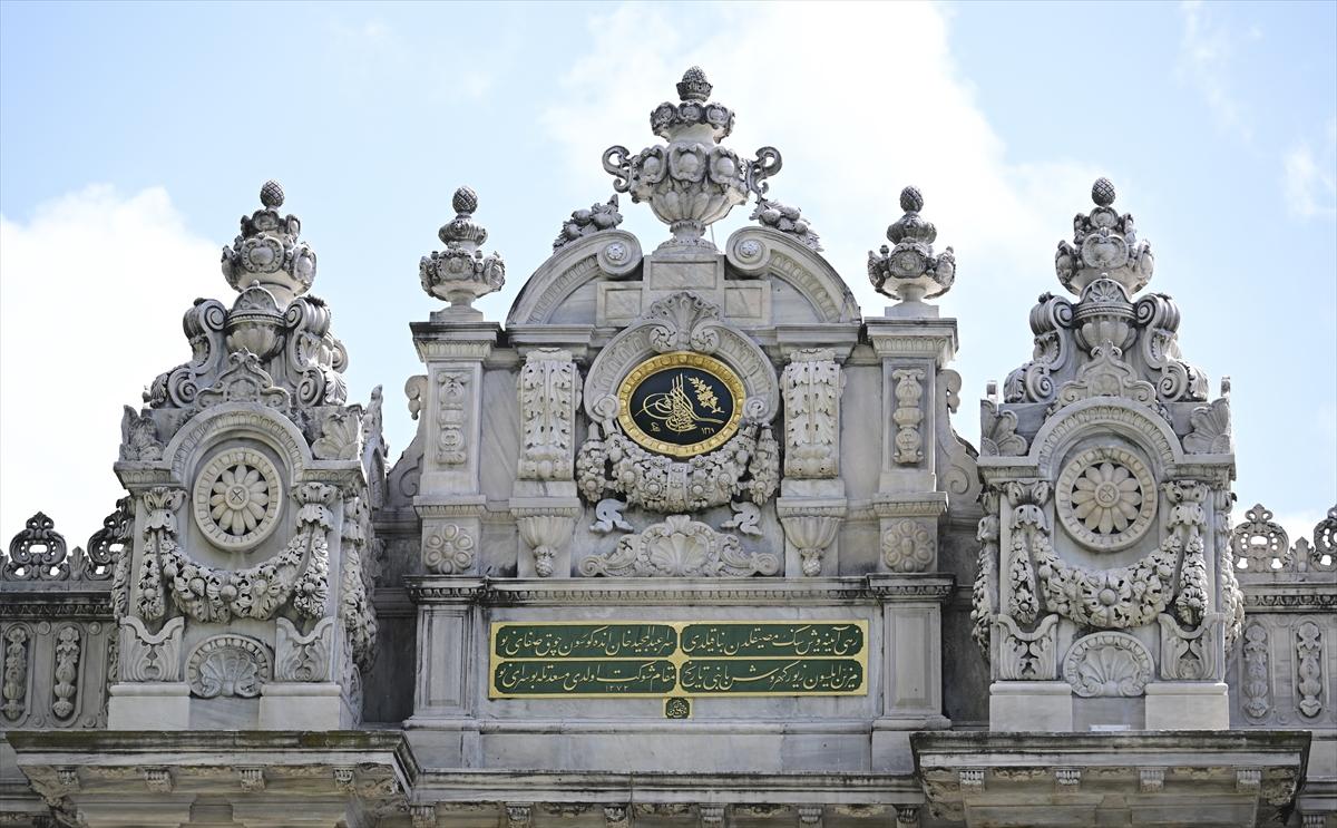 Dolmabahçe Sarayı 167 yıl önce kapılarını açtı