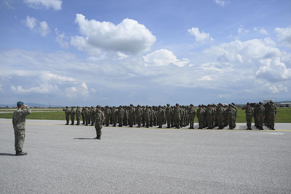 Türk komandoları Kosova'da