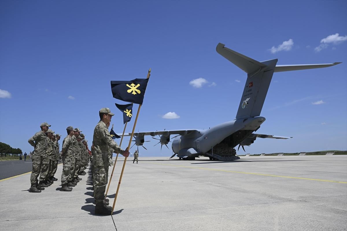 Türk komandoları Kosova'da