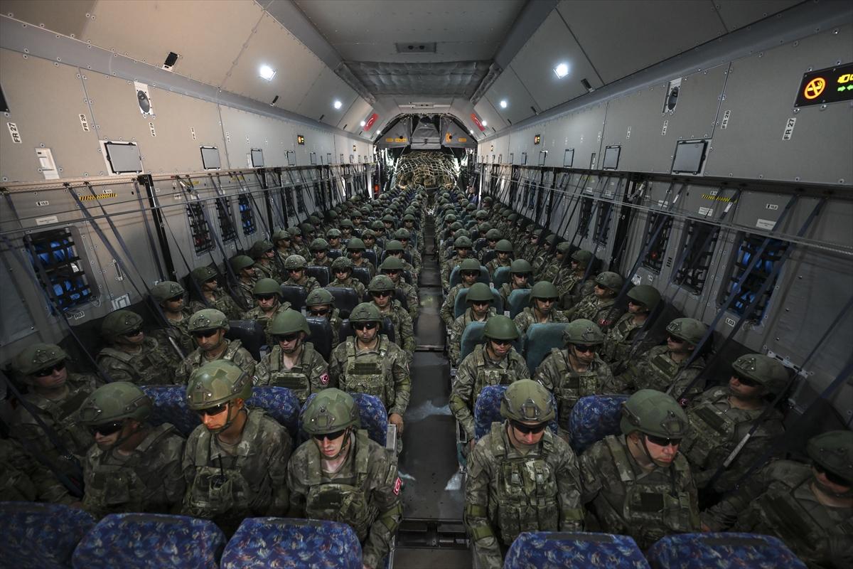 Türk komandoları Kosova'da