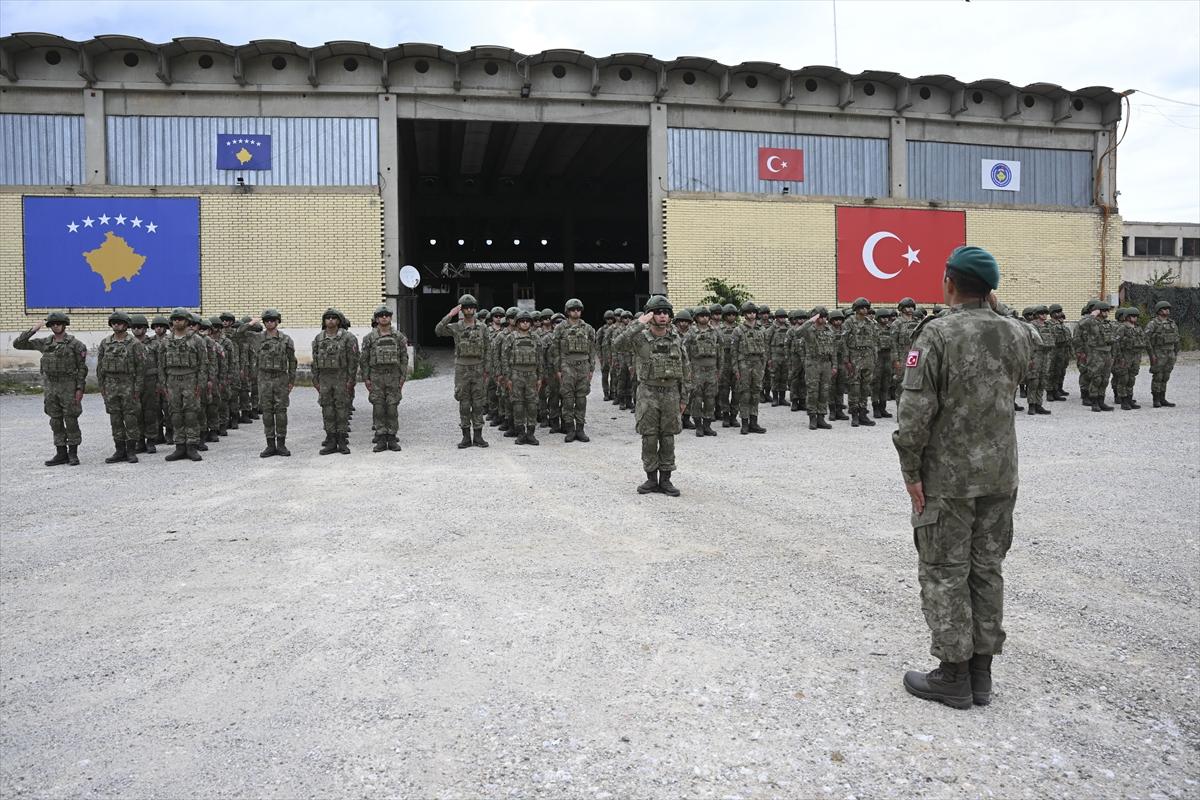 Türk komandoları Kosova'da