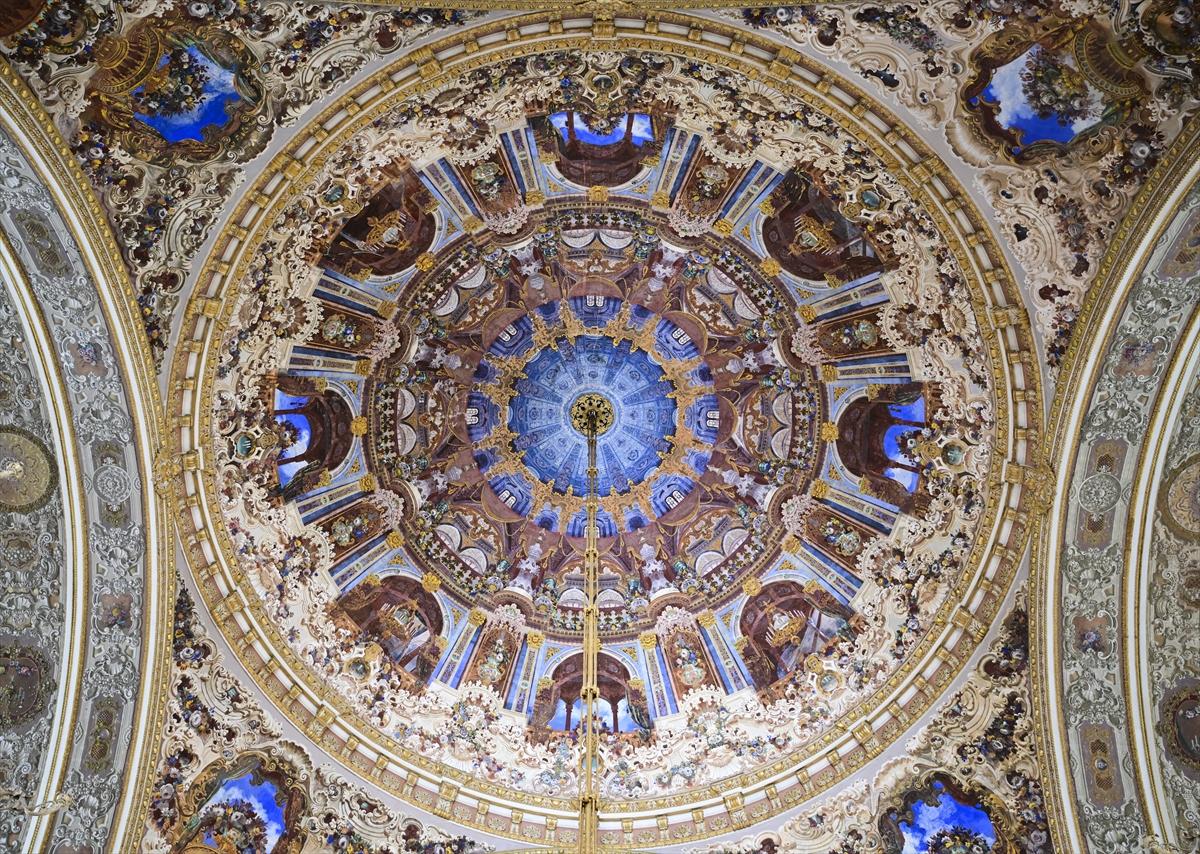 Dolmabahçe Sarayı 167 yıl önce kapılarını açtı