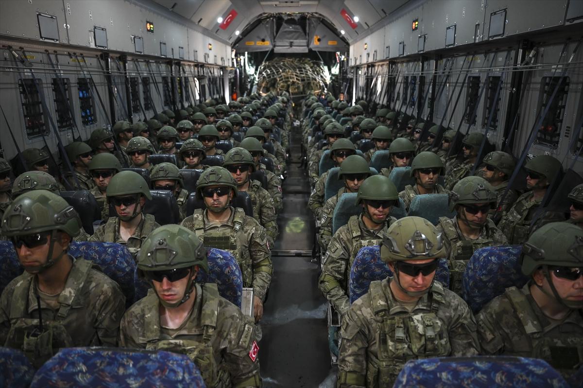 Türk komandoları Kosova'da