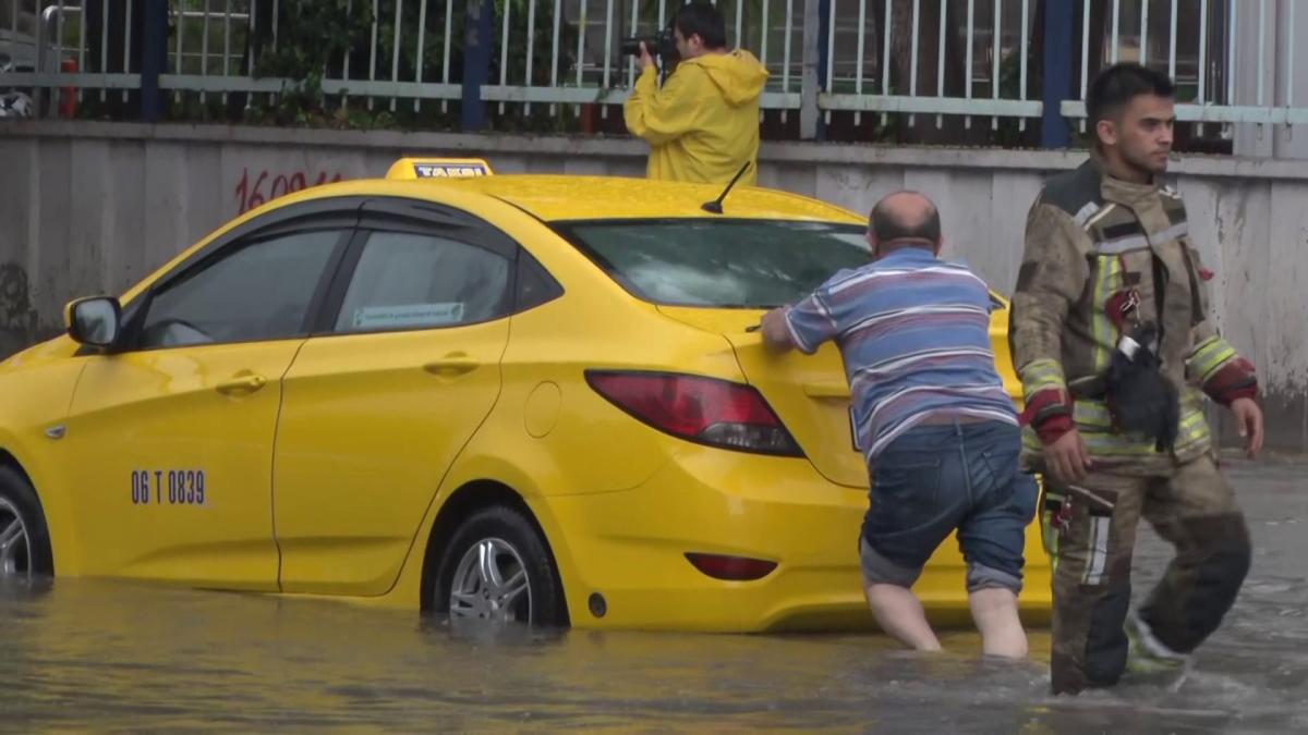 Ankara'yı sel aldı