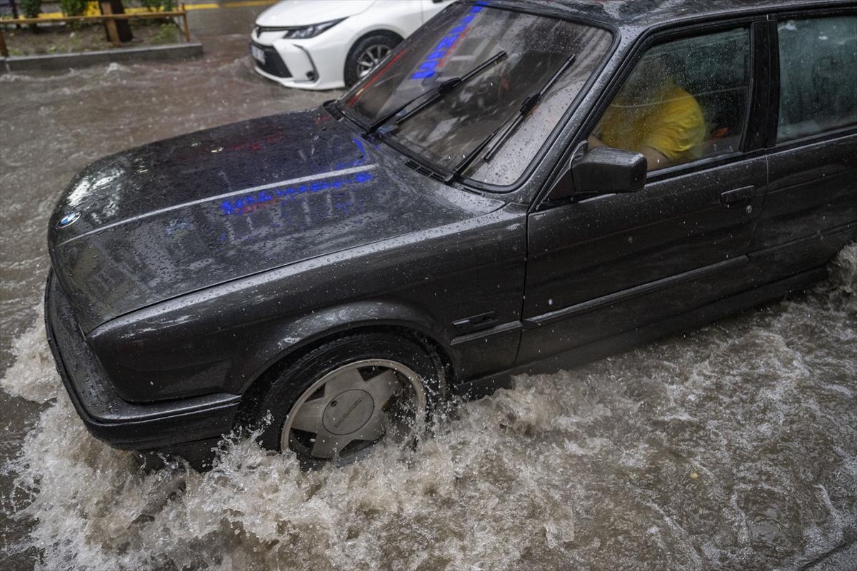 Ankara'yı sel aldı