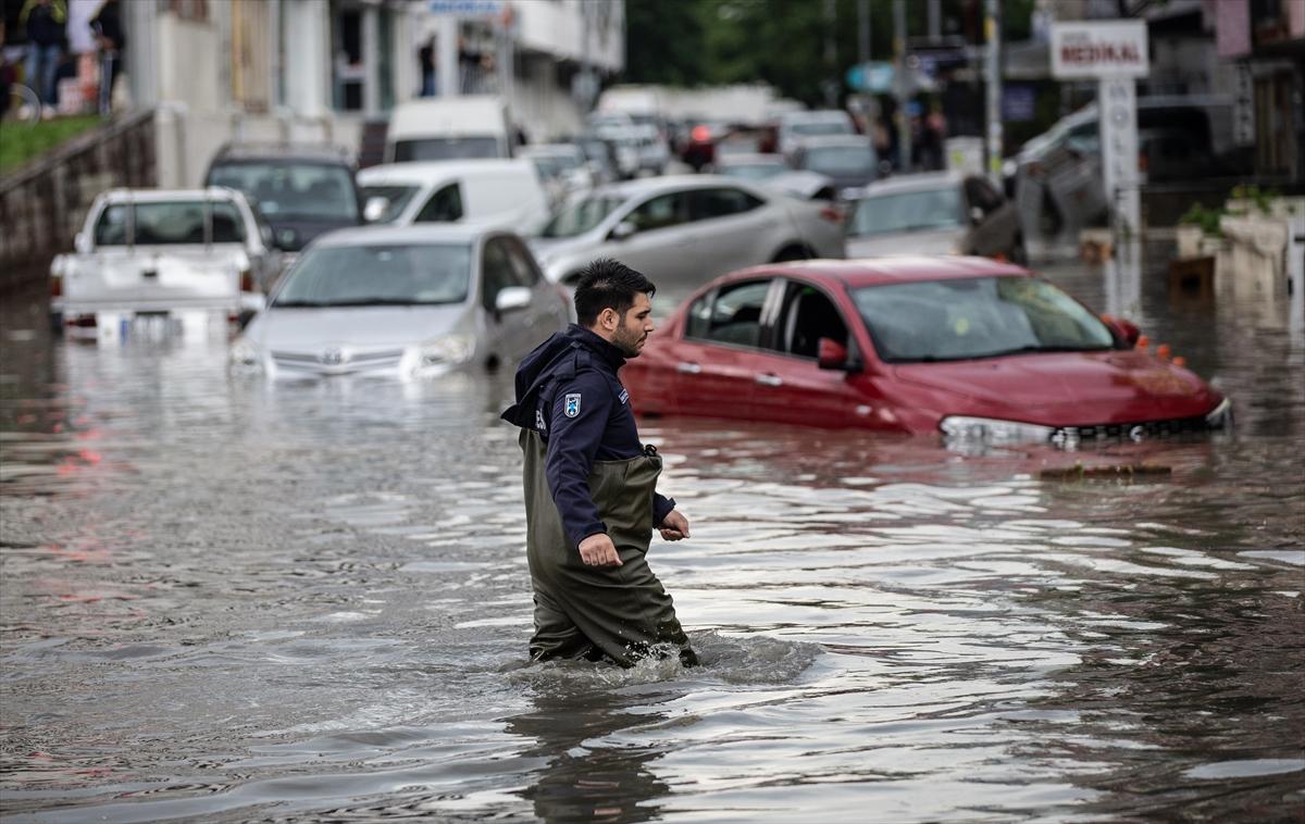 Ankara'yı sel aldı