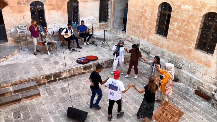 Midyat’ın 500 yıllık çarşısı restore edildi