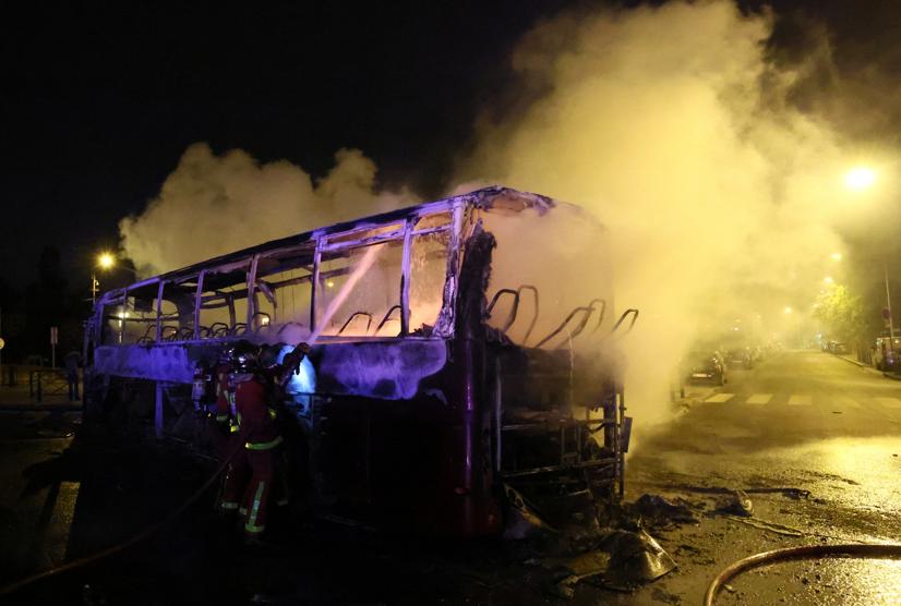 Fransa'da eylemlerin 6'ncı günü! Alev alev yanıyor