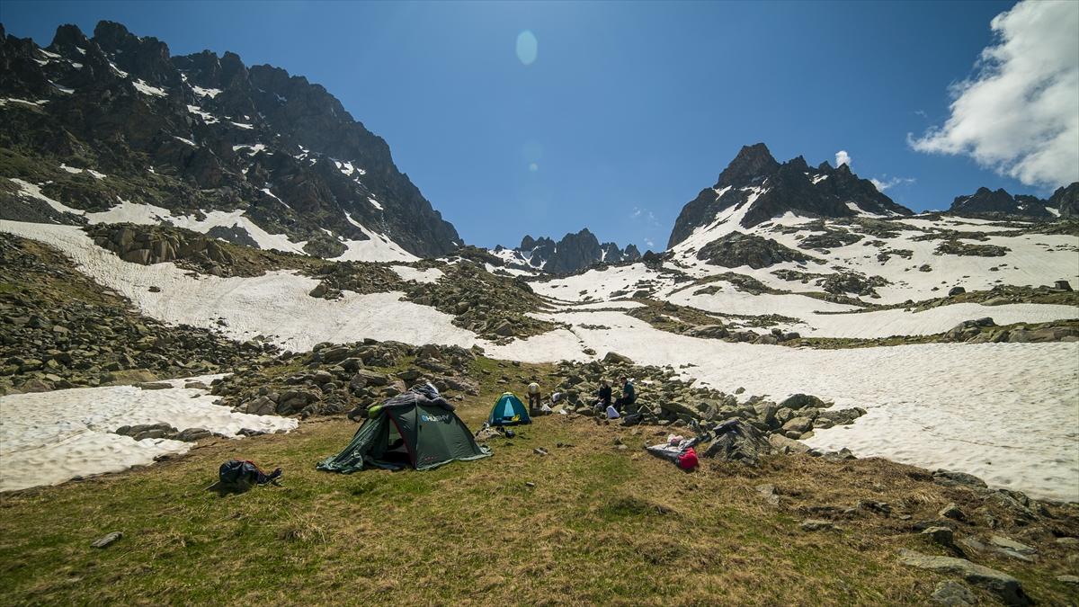 Kaçkar Dağları, bayramda doğa tutkunlarının uğrak adresi oldu
