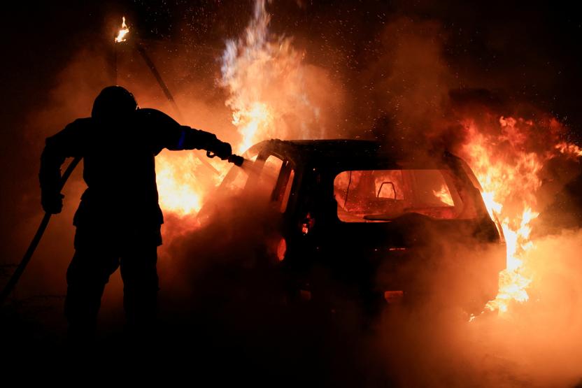 Fransa'da eylemlerin 6'ncı günü! Alev alev yanıyor