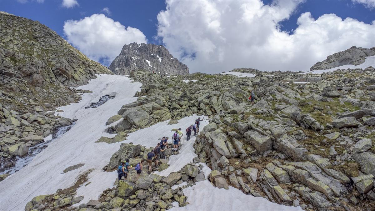 Kaçkar Dağları, bayramda doğa tutkunlarının uğrak adresi oldu