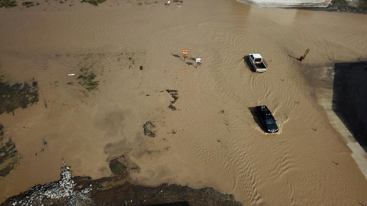 Düzce'de selin ardından tahliye başladı