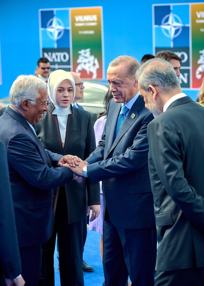 Tarihi gün! NATO Liderler Zirvesi'nden samimi kareler