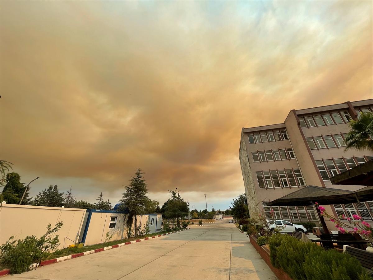 Deprem bölgesi Hatay'da bu kez de yangın paniği