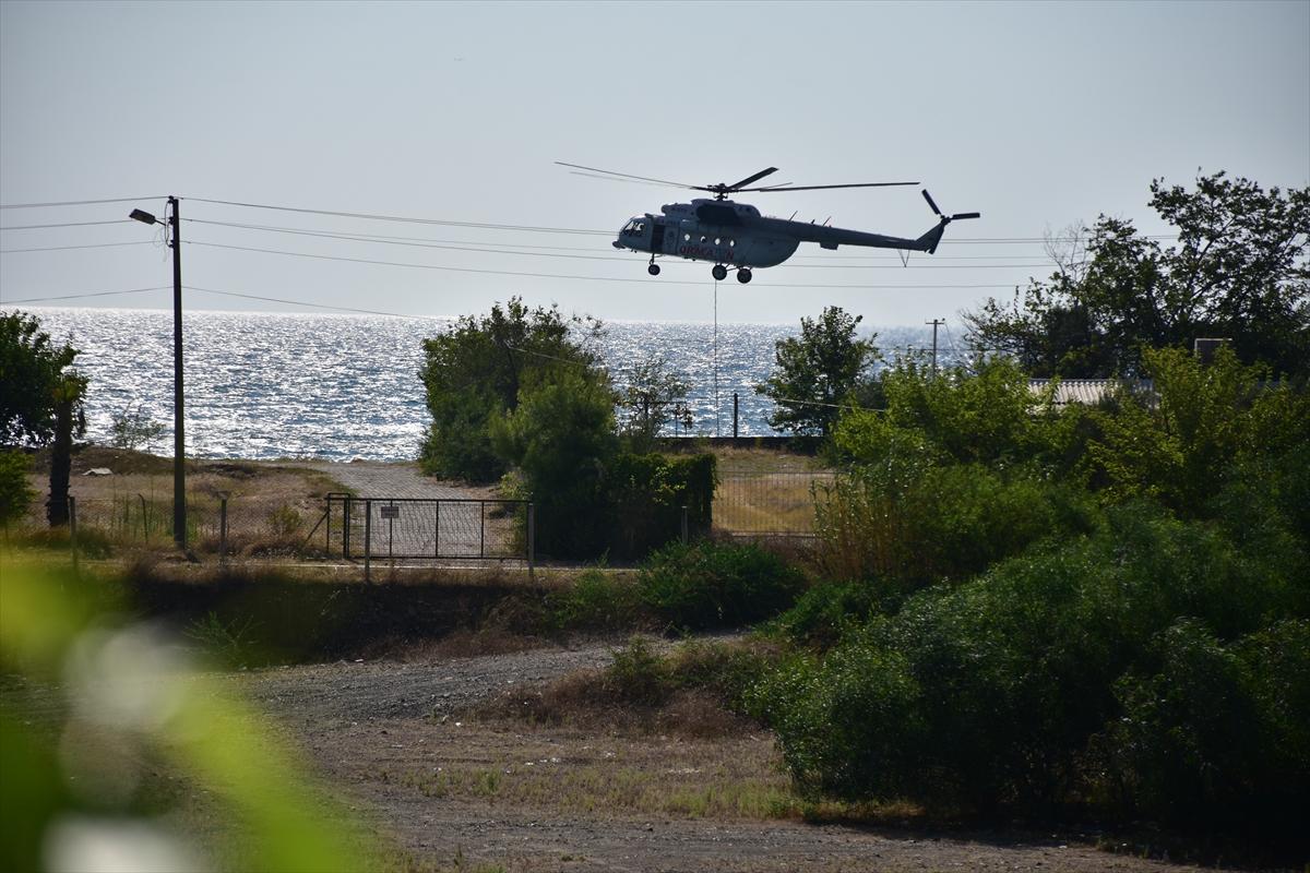 Kemer'deki orman yangınına havadan müdahale