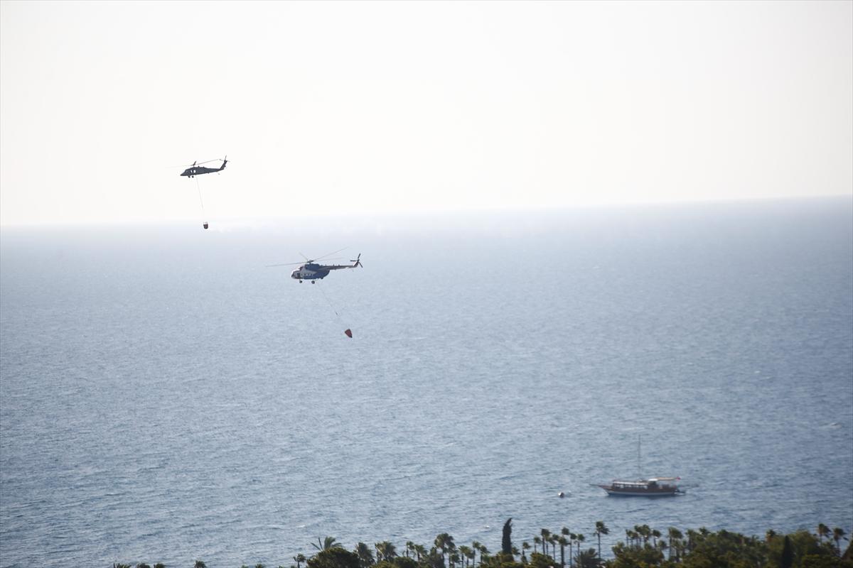 Kemer'deki orman yangınına havadan müdahale