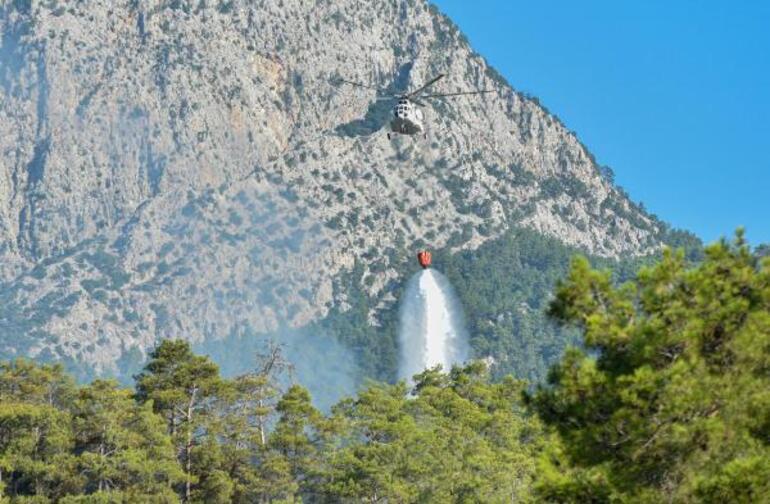 Kemer'deki orman yangınına havadan müdahale