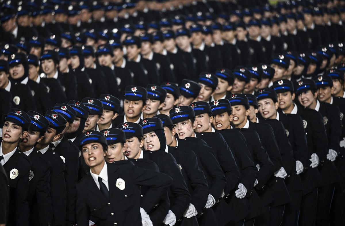 Polis Meslek Yüksekokulları Mezuniyet Töreni'nden kareler