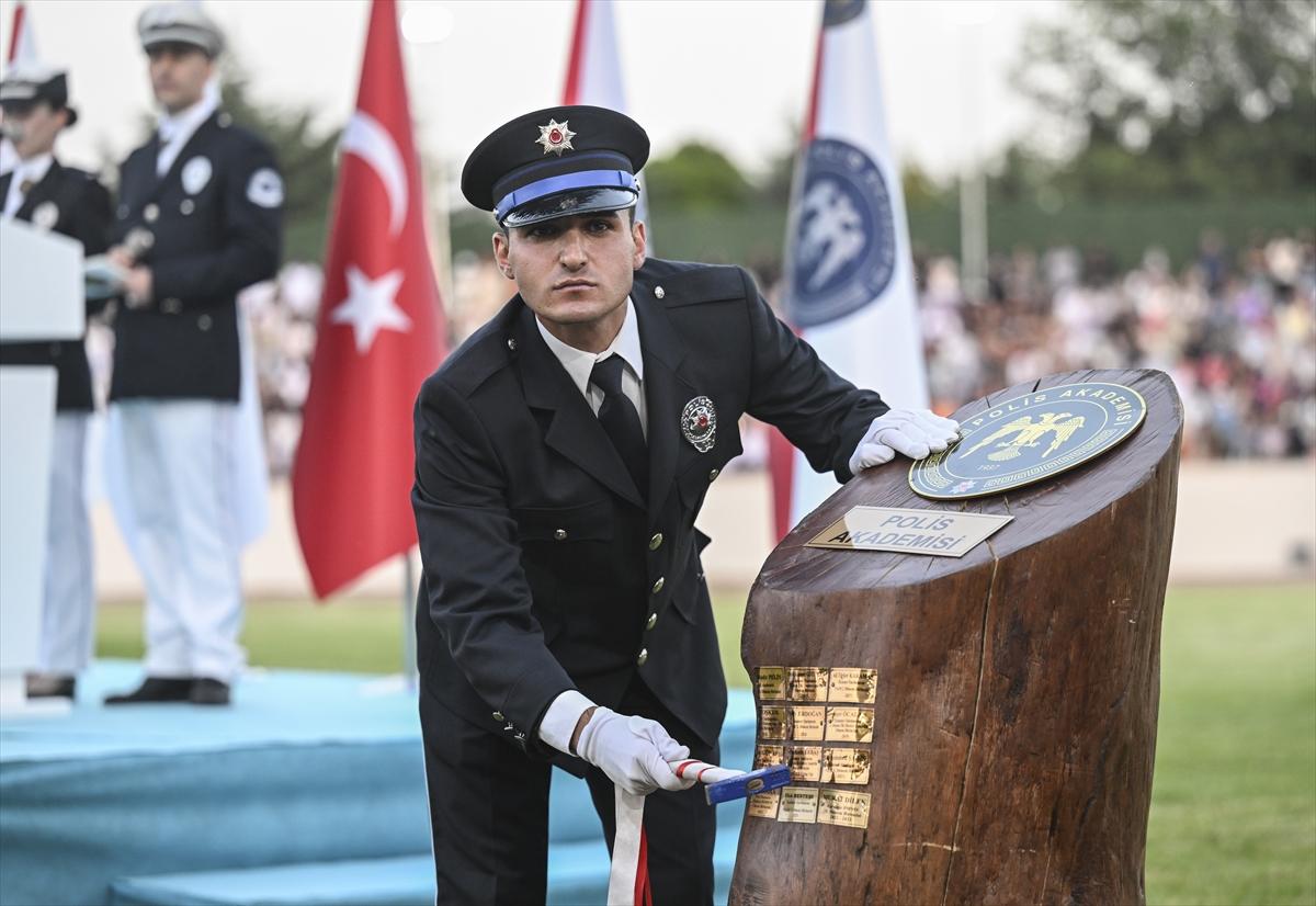 Polis Meslek Yüksekokulları Mezuniyet Töreni'nden kareler