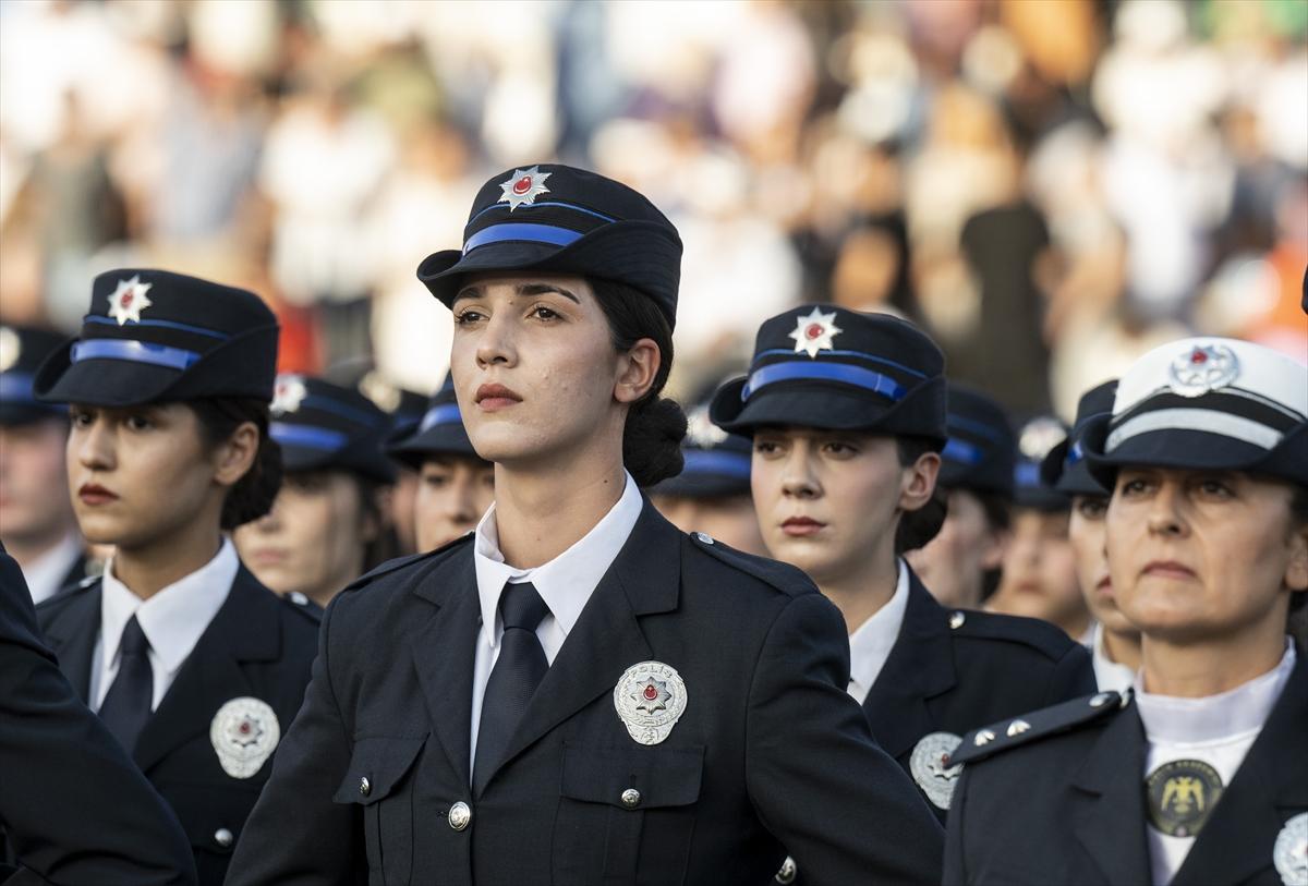Polis Meslek Yüksekokulları Mezuniyet Töreni'nden kareler