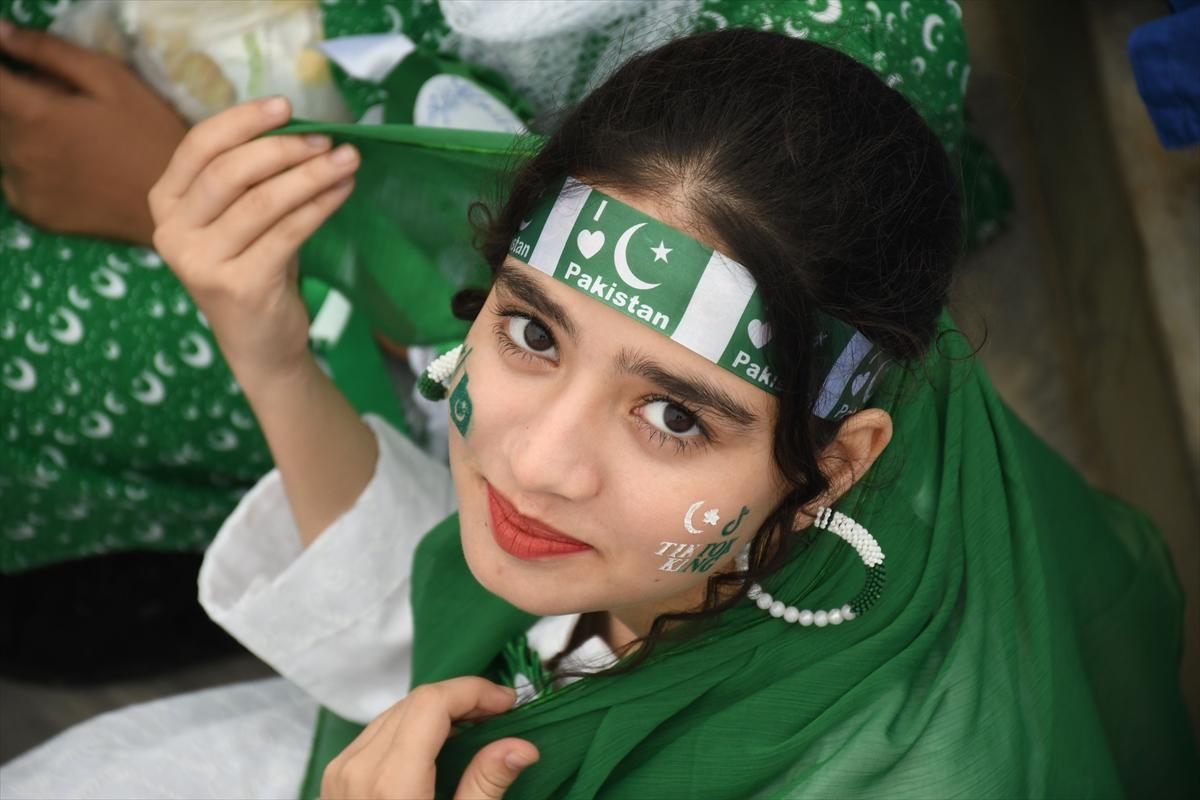 Pakistan'da bağımsızlığın 76. yılı kutlanıyor