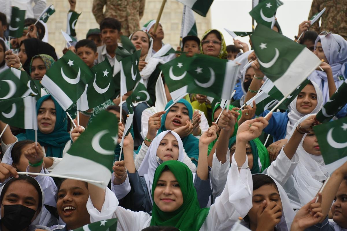 Pakistan'da bağımsızlığın 76. yılı kutlanıyor