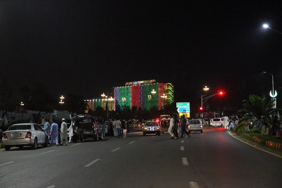 Pakistan'da bağımsızlığın 76. yılı kutlanıyor