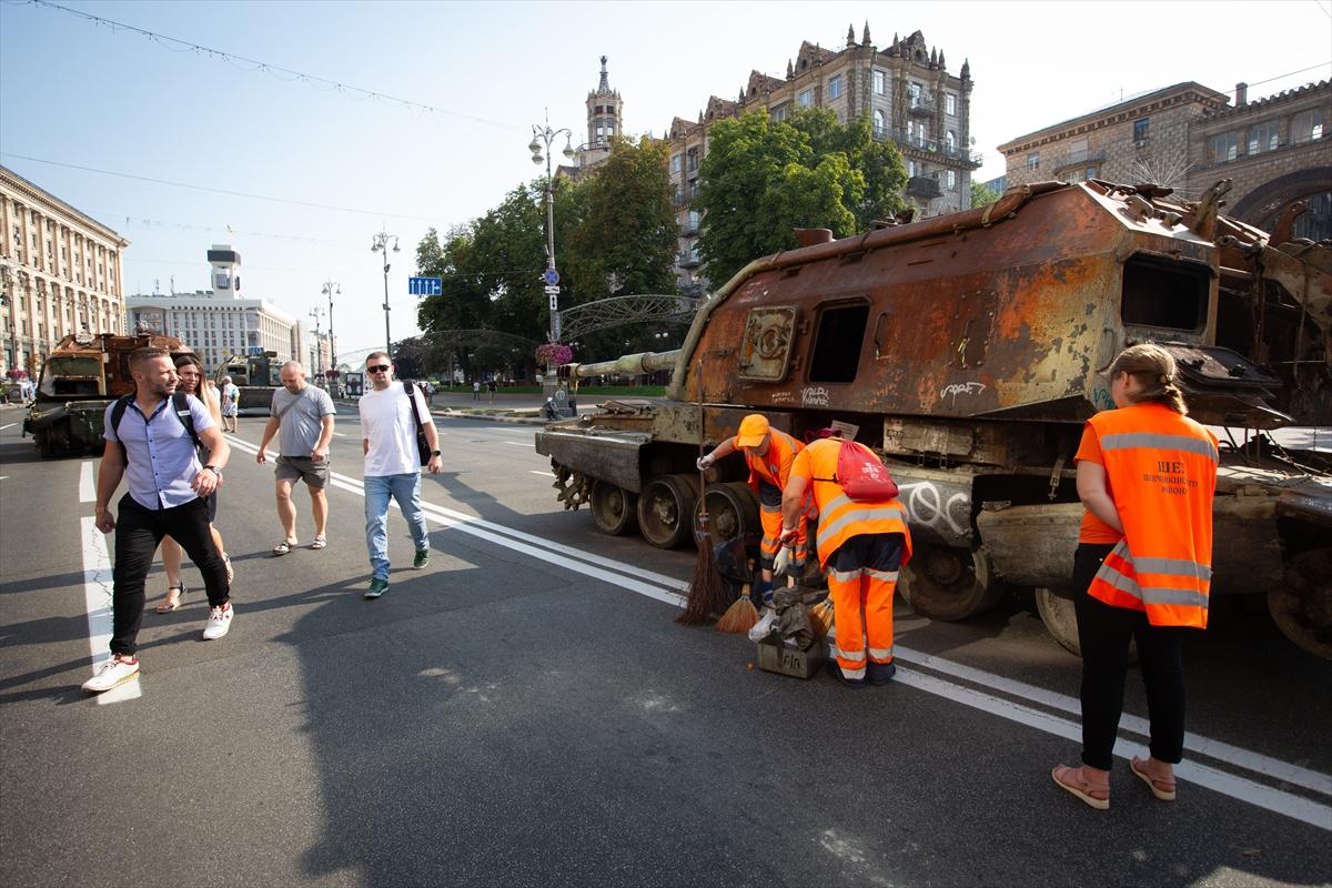 Rus teçhizatları Kiev'de sergileniyor