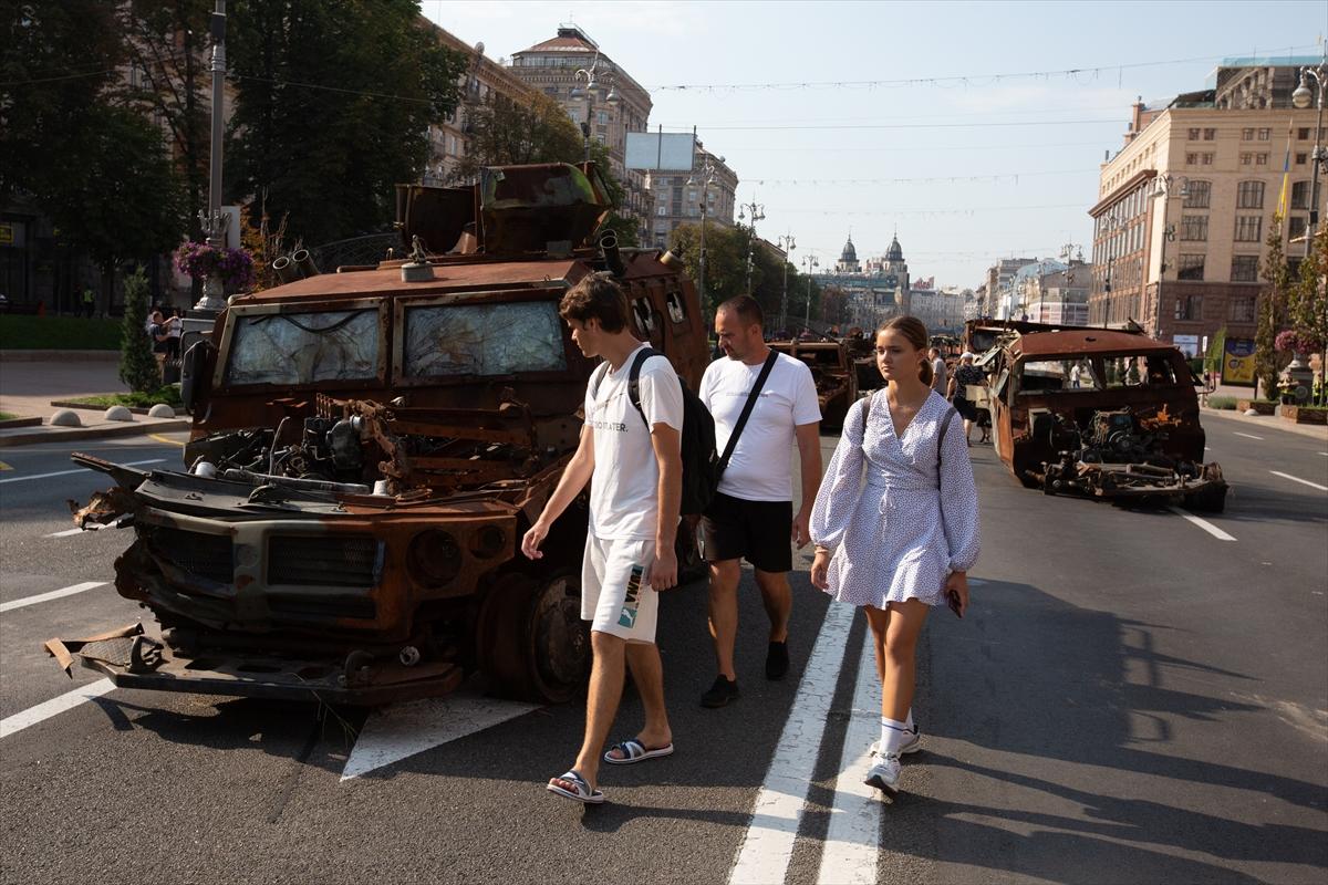 Rus teçhizatları Kiev'de sergileniyor