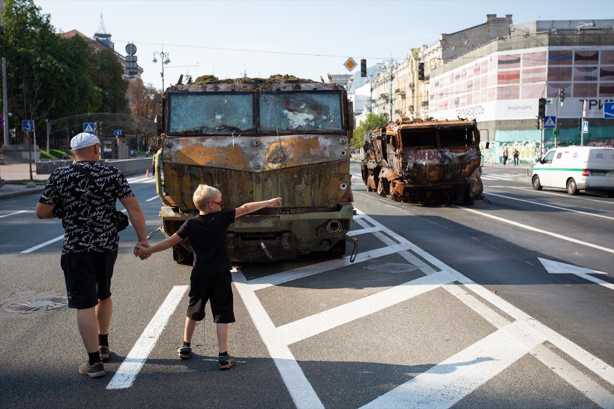 Rus teçhizatları Kiev'de sergileniyor