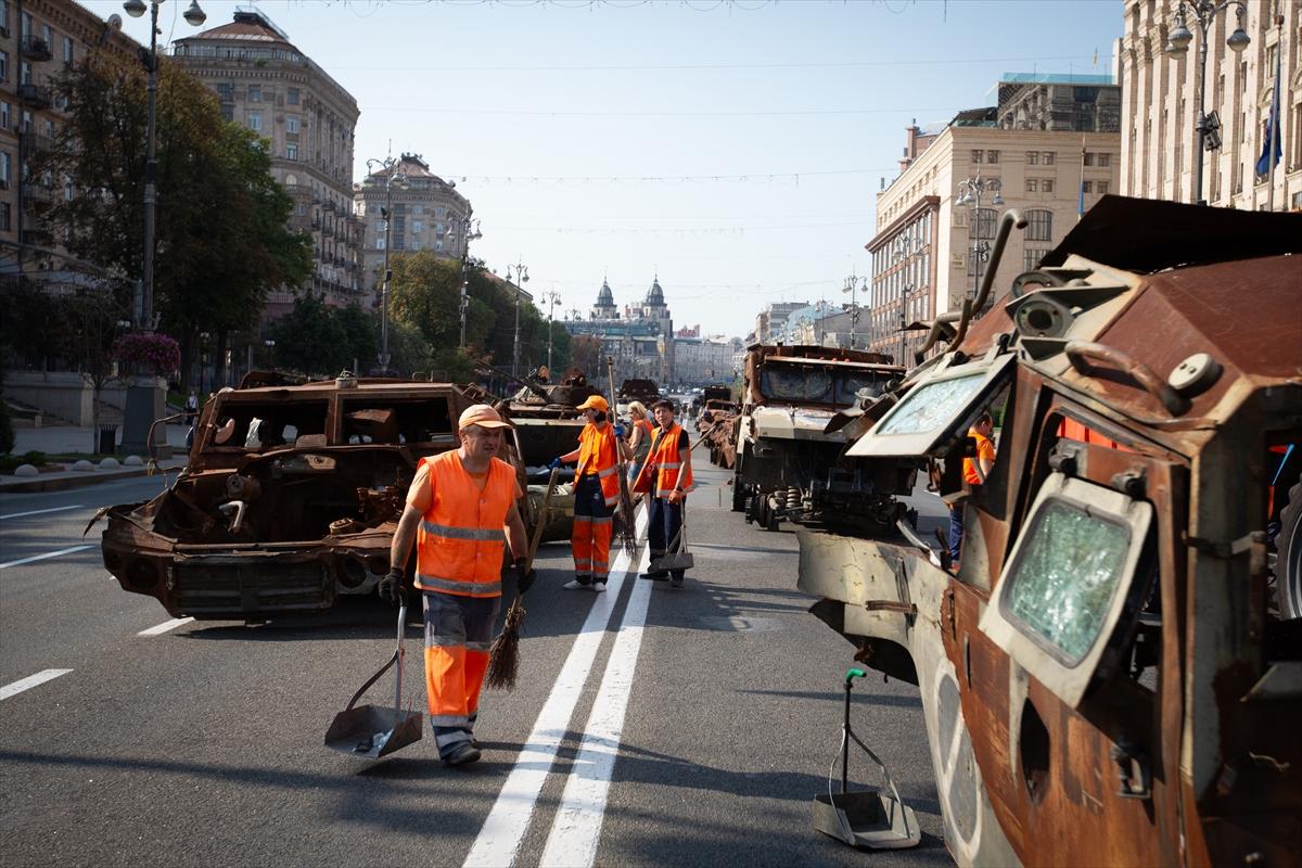 Rus teçhizatları Kiev'de sergileniyor