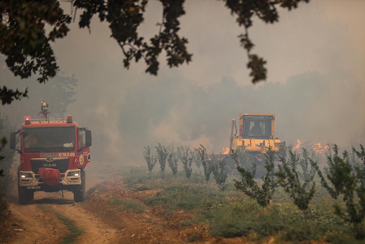 Çanakkale alevlere teslim oldu! Kare kare orman yangını...