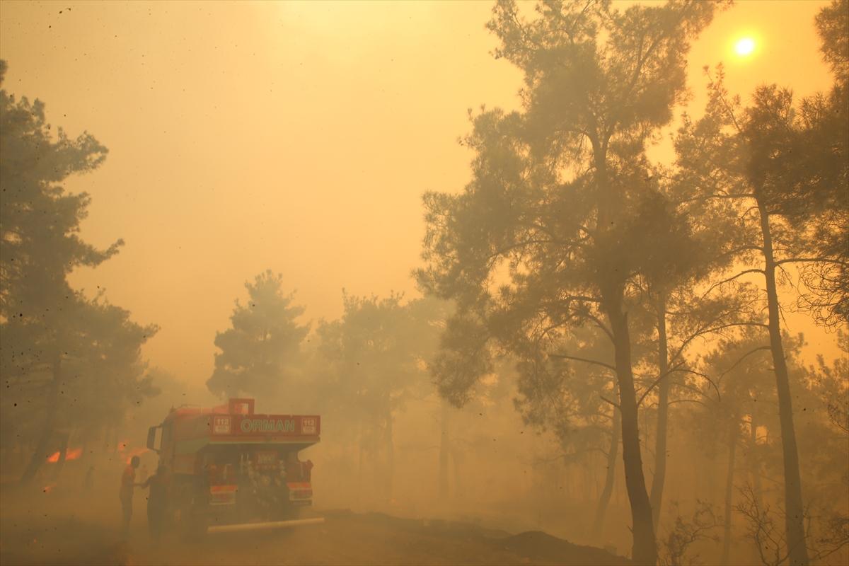 Kontrol altına alınan Çanakkale yangınından kareler