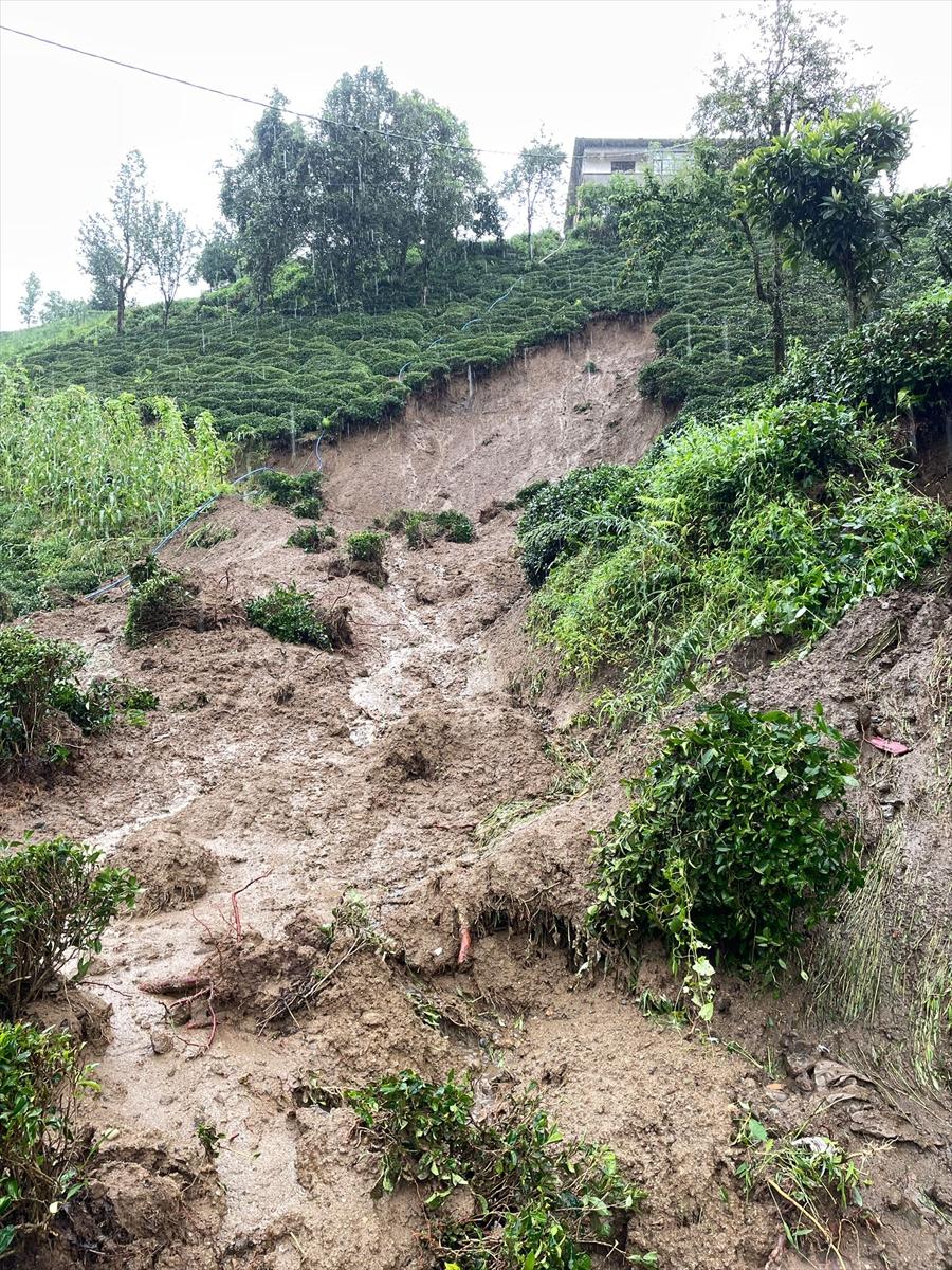 Rize'de şiddetli yağış sele neden oldu