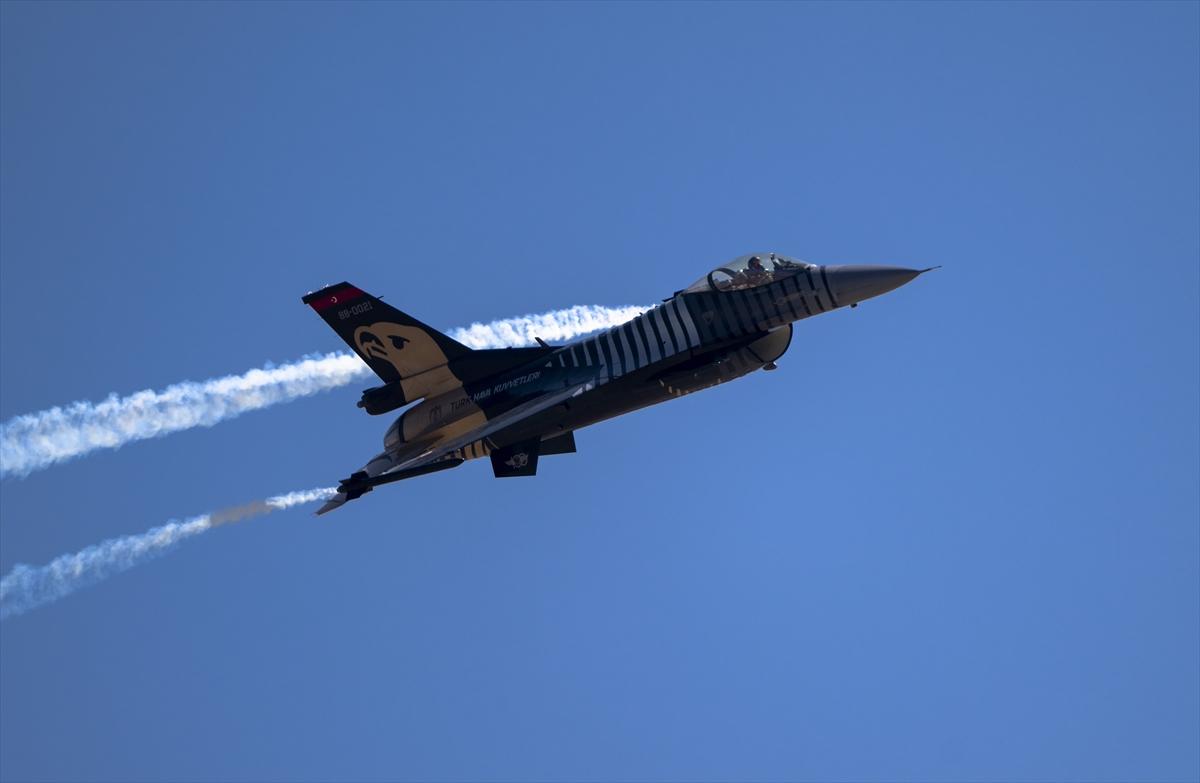 Türkiye'nin savunma sanayi ürünleri gökyüzünde