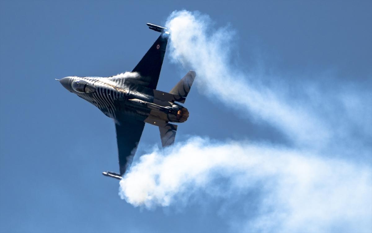 Türkiye'nin savunma sanayi ürünleri gökyüzünde