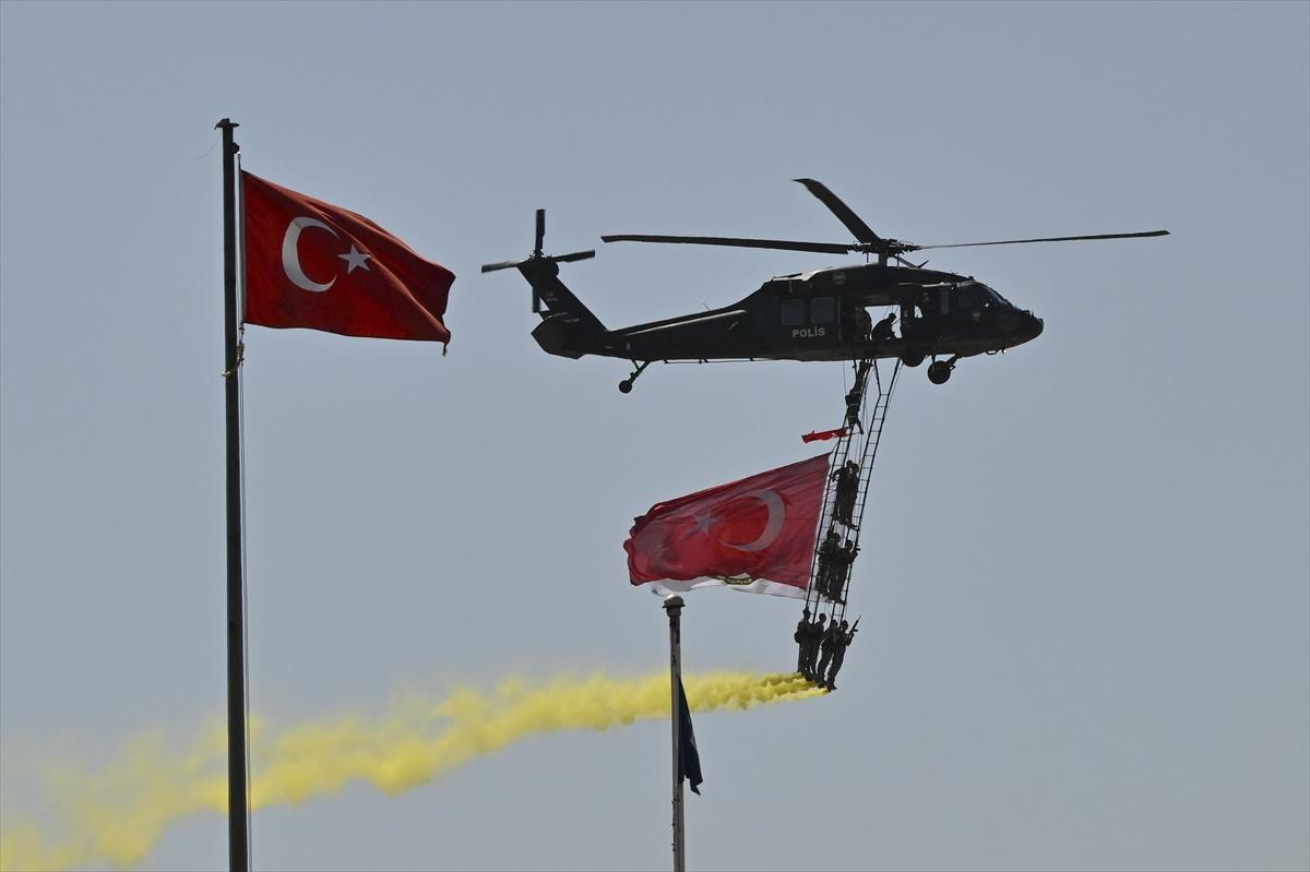 Başkent semaları savunma sanayii ile süslendi