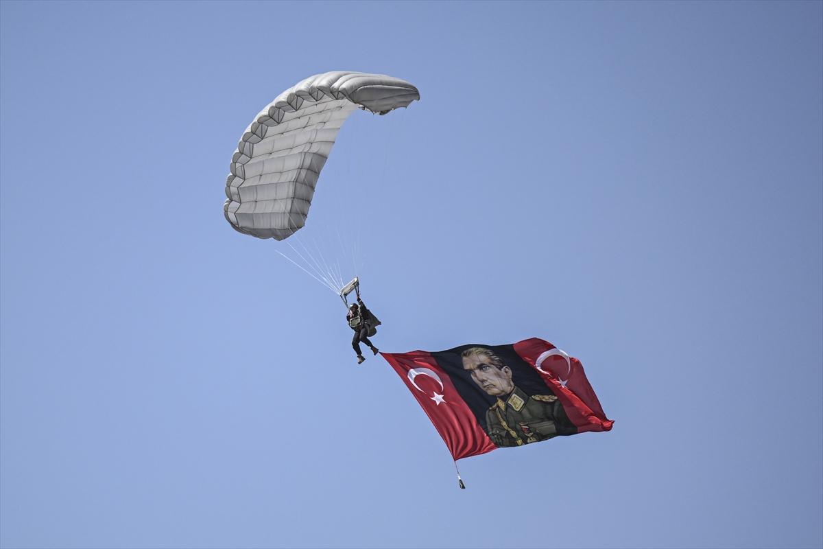 Başkent semaları savunma sanayii ile süslendi