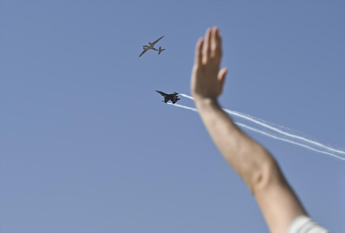 Başkent semaları savunma sanayii ile süslendi