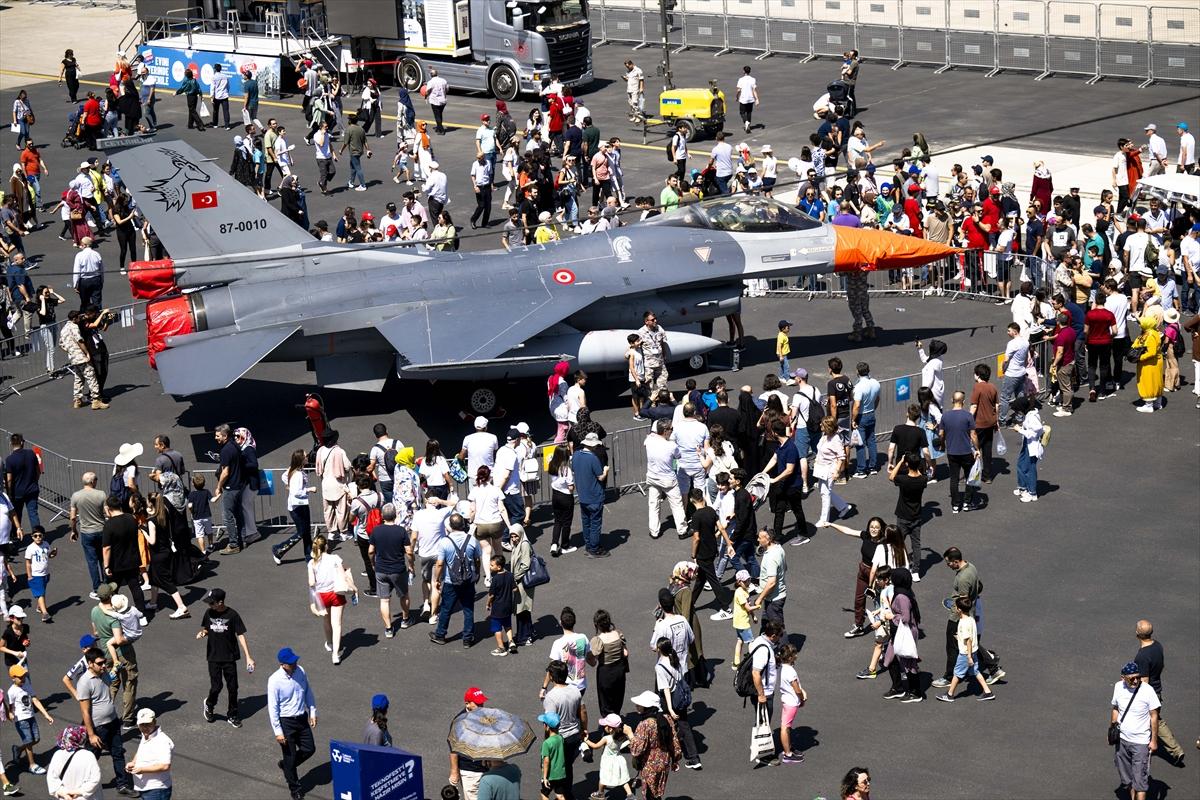 Başkent semaları savunma sanayii ile süslendi