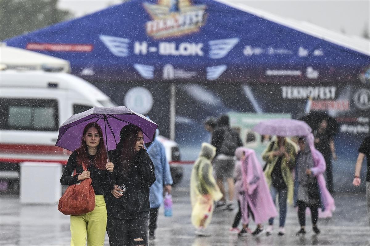 TEKNOFEST'e ilgi yağmur dinlemedi