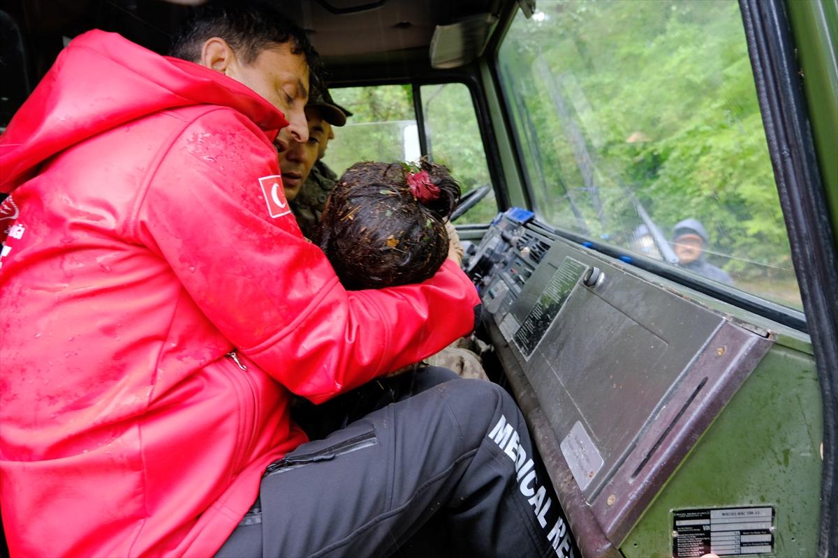 Kırklareli'de sağanak yağış sele sebep oldu