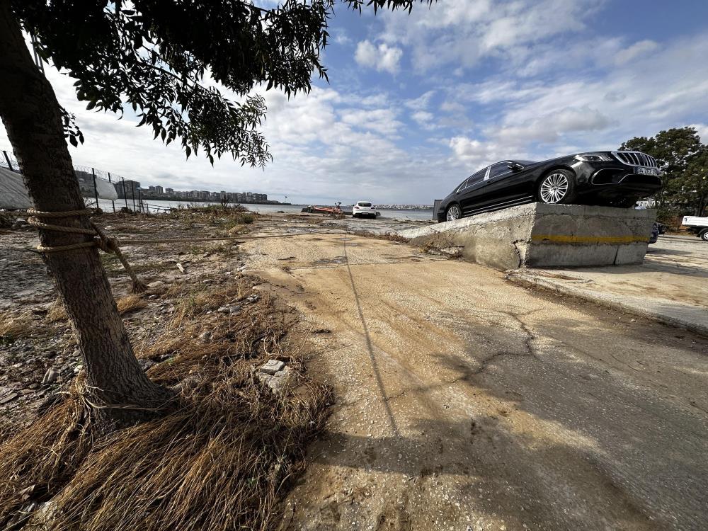 İstanbul'da sel felaketinde hasar oluştu